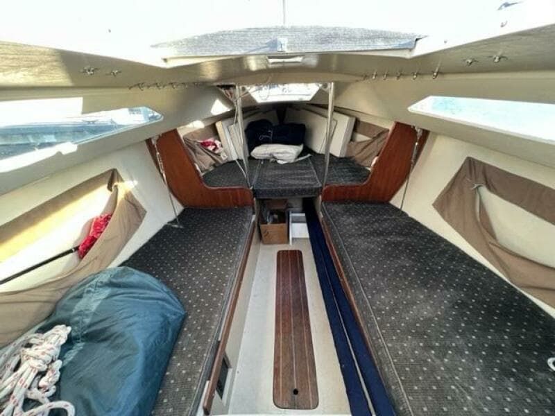 1989 Catalina capri 22