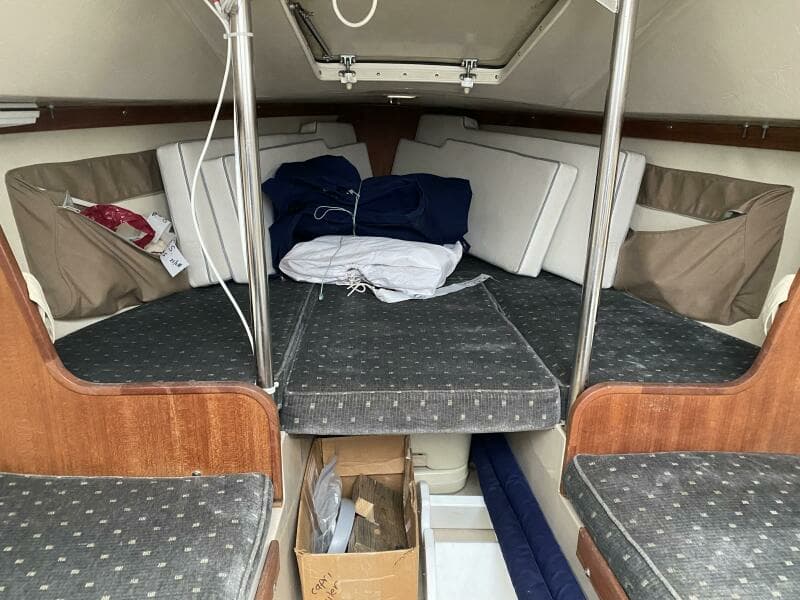 1989 Catalina capri 22