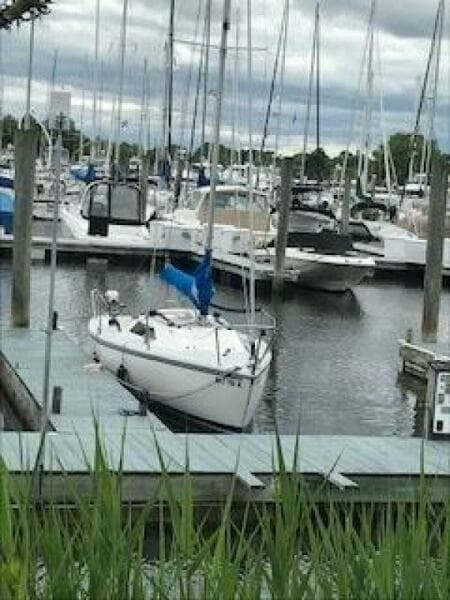 1989 Catalina capri 22