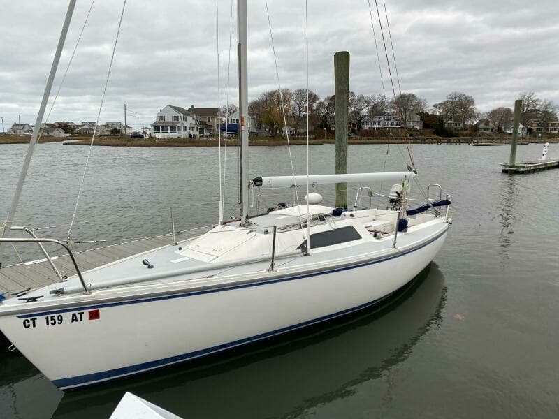 1989 Catalina capri 22