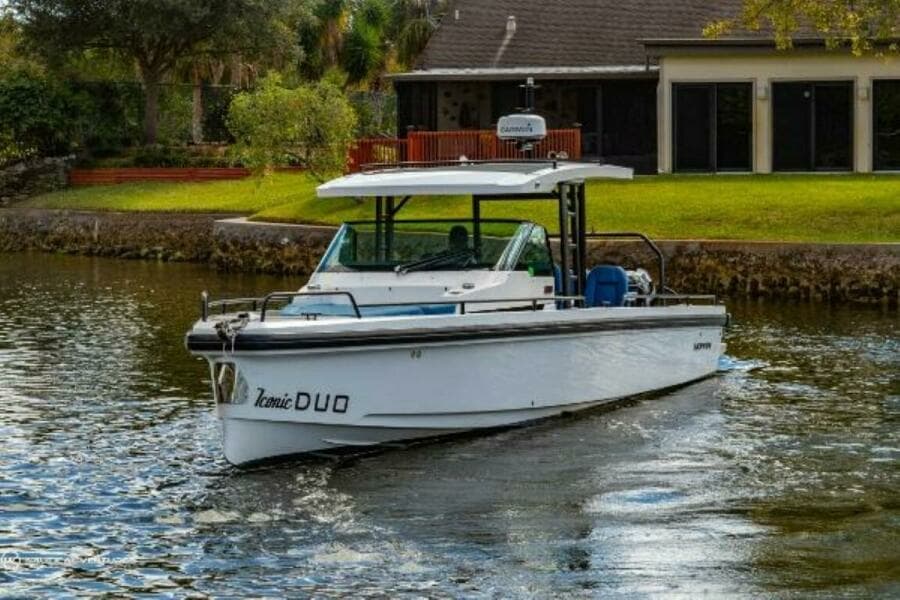 2019 Axopar 37 Sun Top