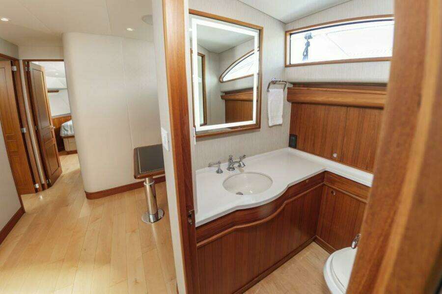 20633dd3 B956 45b2 B214 758b16d914f9