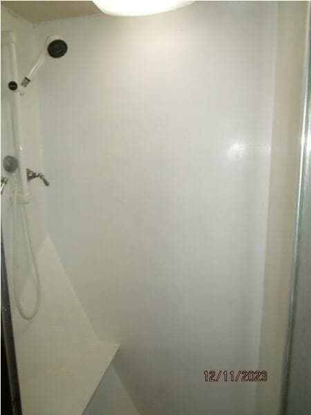 72' DeFever port forward guest stateroom shower