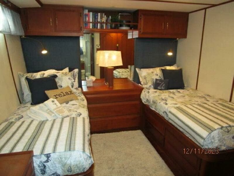 72' DeFever port aft guest stateroom forward