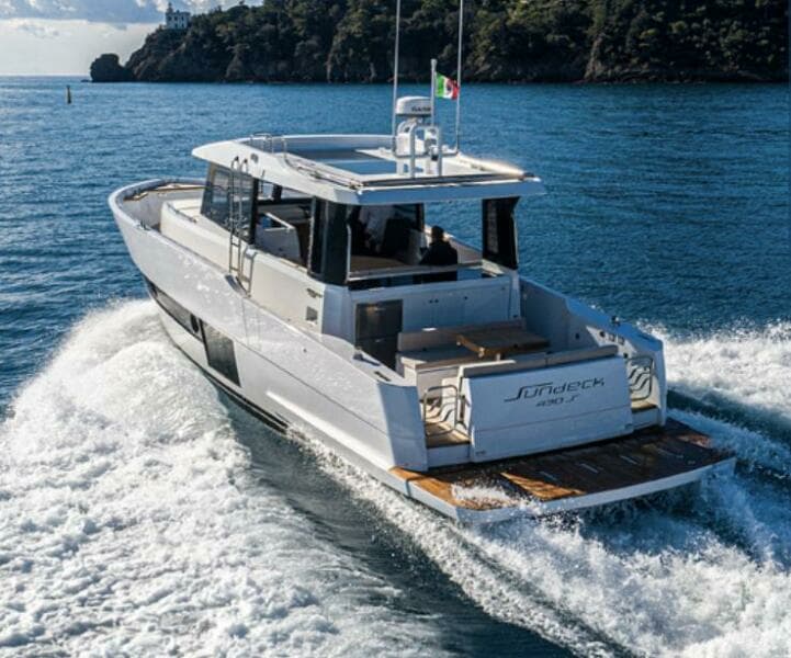 Sundeck Yachts 430