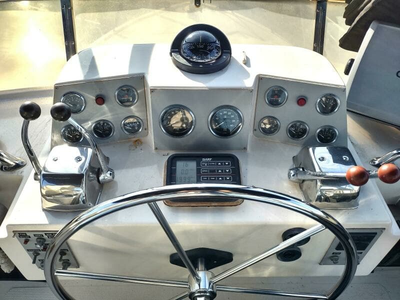 1989 Ocean Alexander 