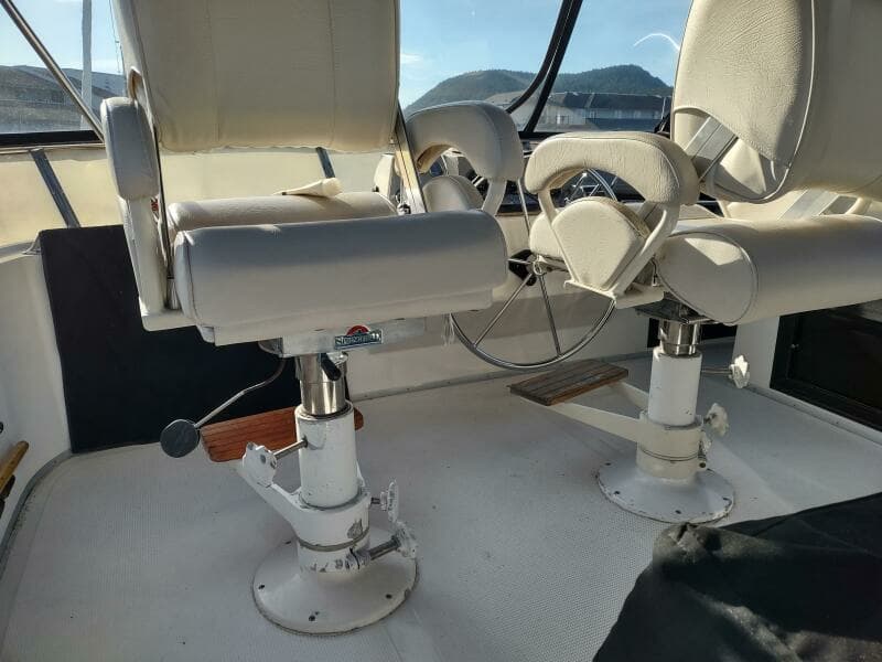 1989 Ocean Alexander 