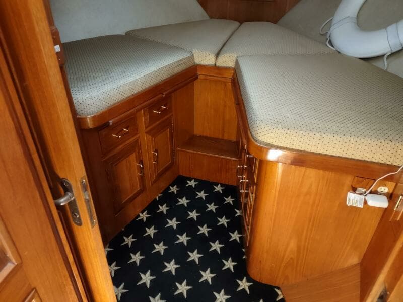 1989 Ocean Alexander 