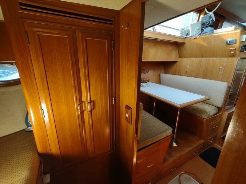 1989 Ocean Alexander 