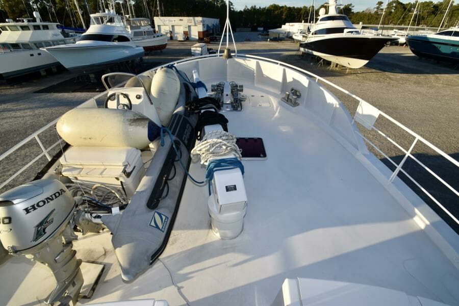2006 Farmont 70 Expedition Yacht