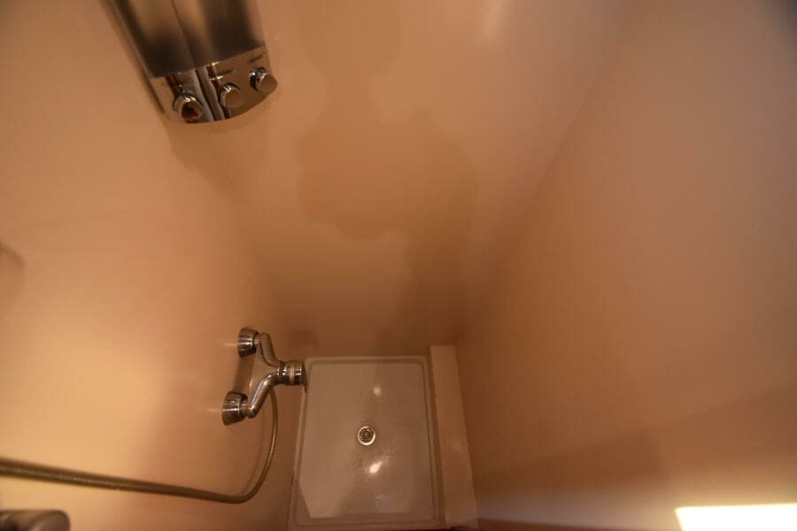 2006 Farmont 70 Expedition Yacht