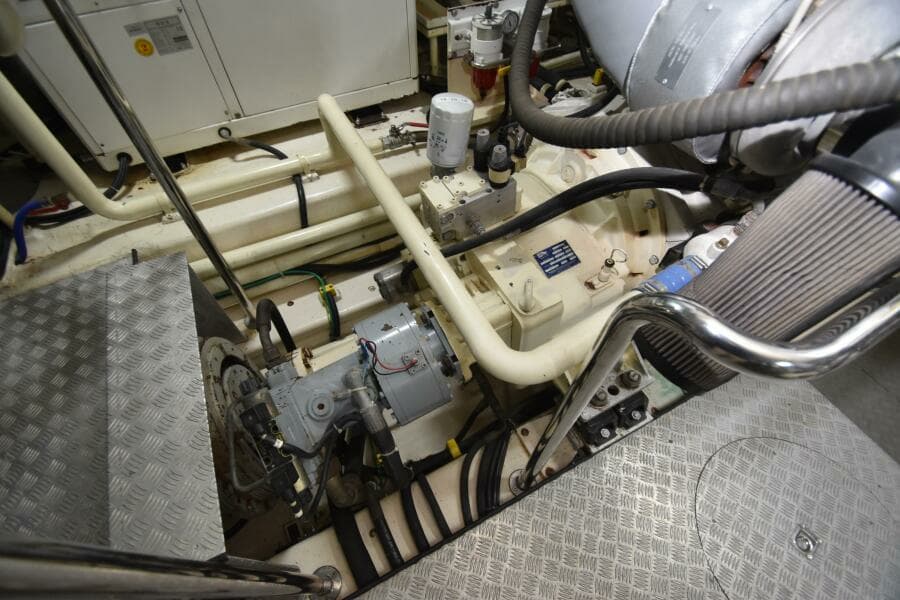 2006 Farmont 70 Expedition Yacht