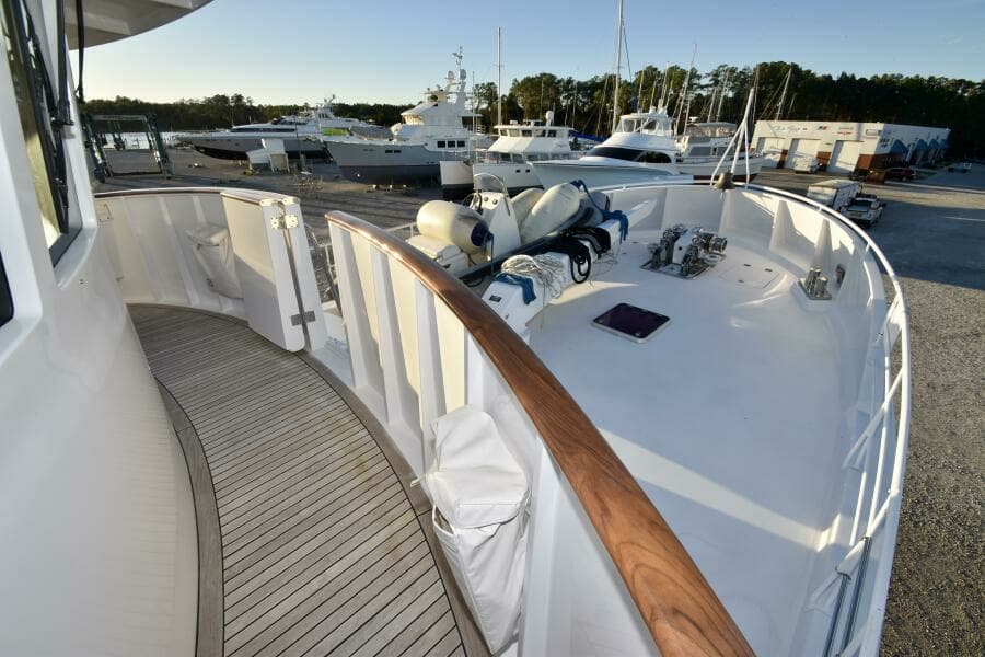 2006 Farmont 70 Expedition Yacht