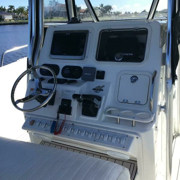 2004 Century 3200 Center Console