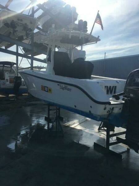 2008 Edgewater 245 CC