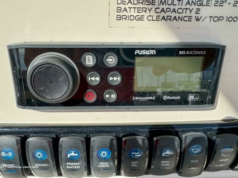 2019 Sailfish 220 CC