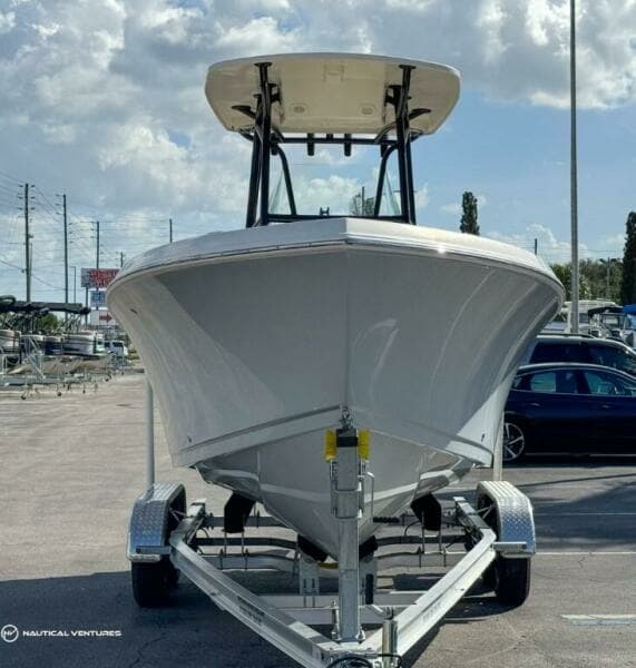 2019 Sailfish 220 CC