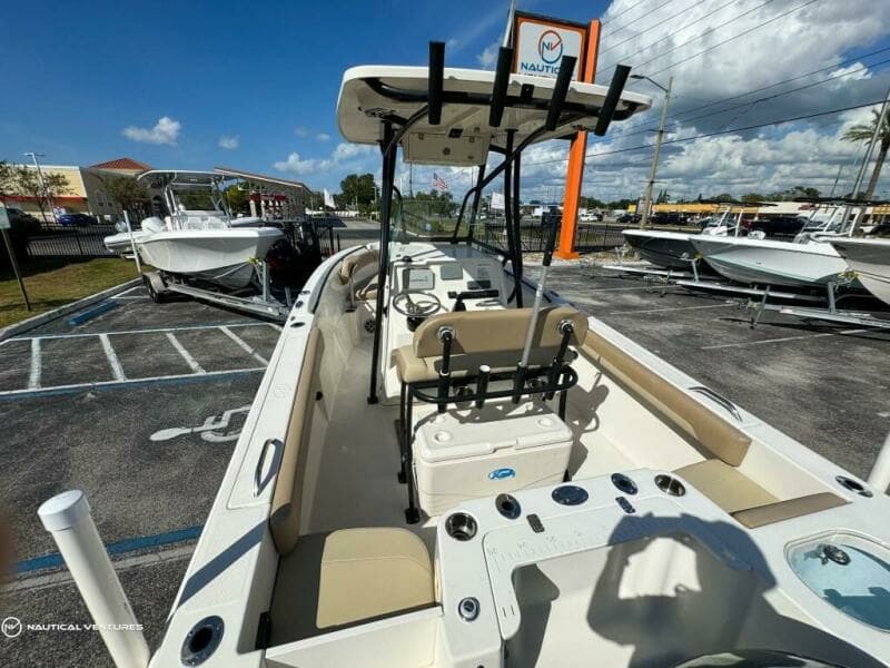2019 Sailfish 220 CC