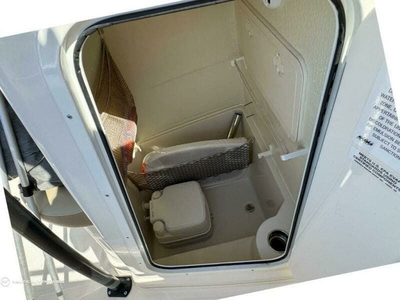 2019 Sailfish 220 CC