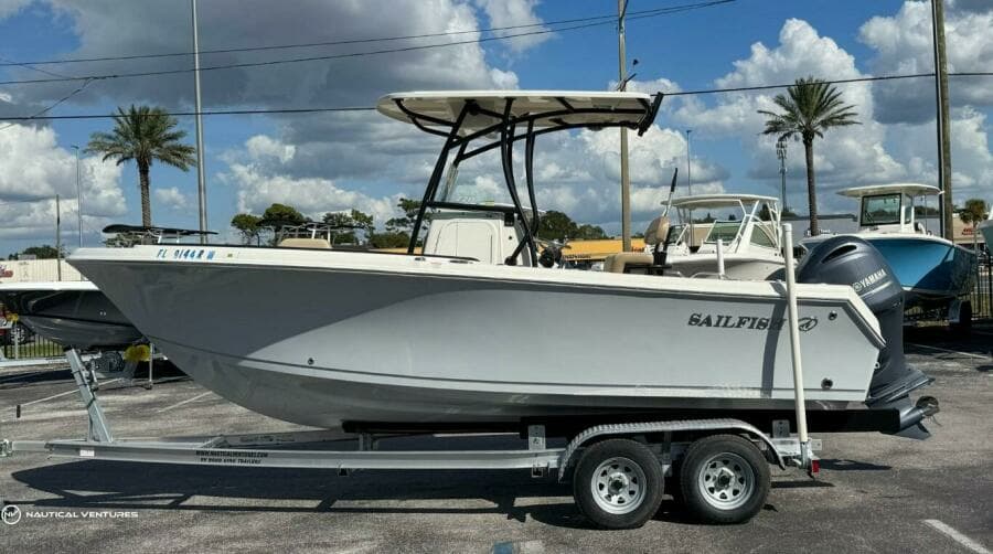 2019 Sailfish 220 CC