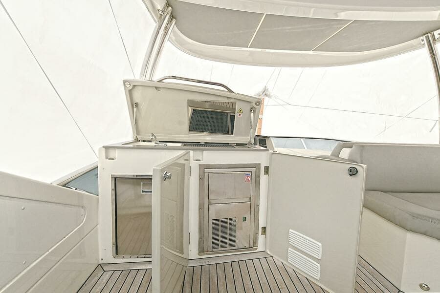 2022 Absolute 62 Fly