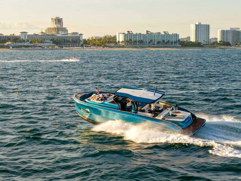 2024 Solaris 52 open