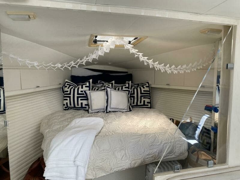 1993 Silverton 38 Express