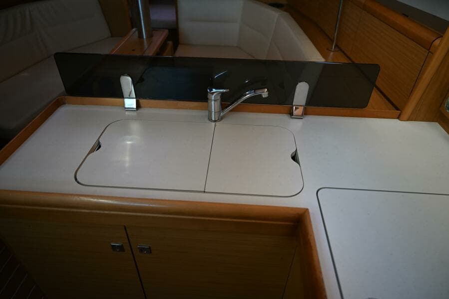 2010 Jeanneau Sun Odyssey 36i