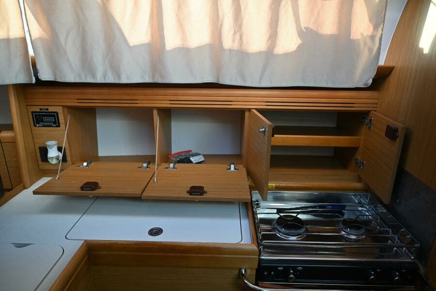 2010 Jeanneau Sun Odyssey 36i