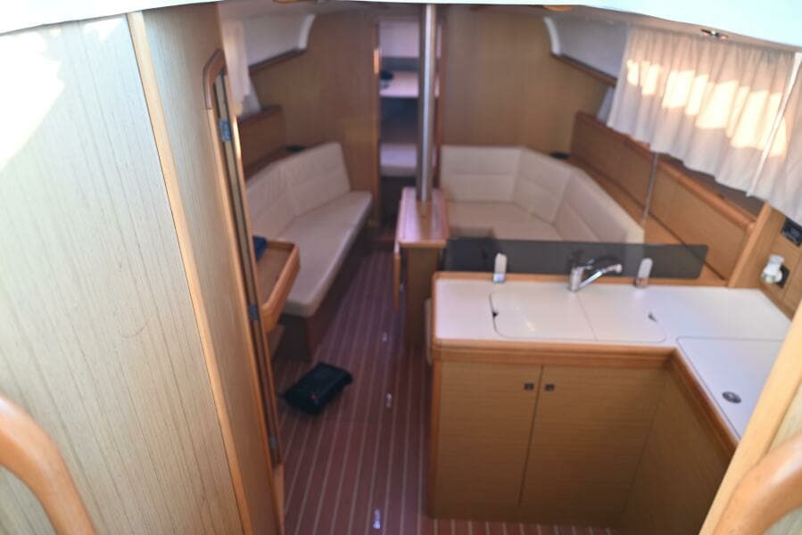 2010 Jeanneau Sun Odyssey 36i