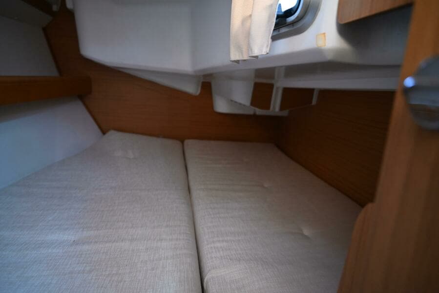 2010 Jeanneau Sun Odyssey 36i