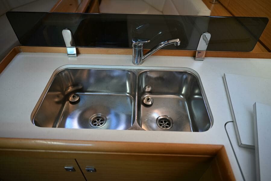 2010 Jeanneau Sun Odyssey 36i