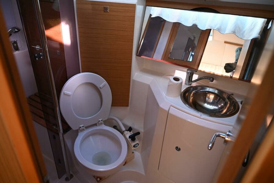 2010 Jeanneau Sun Odyssey 36i