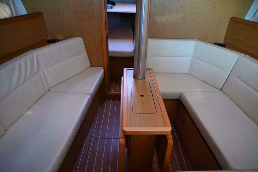 2010 Jeanneau Sun Odyssey 36i