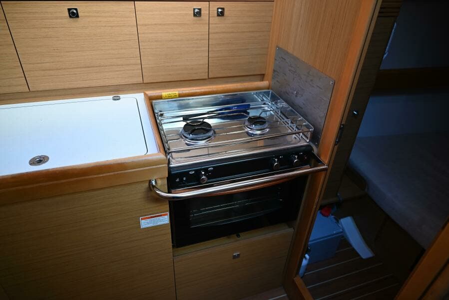 2010 Jeanneau Sun Odyssey 36i