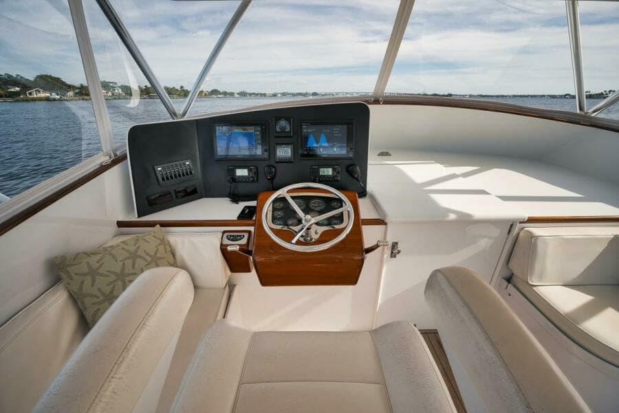 Knowles Express Big Mama - Helm