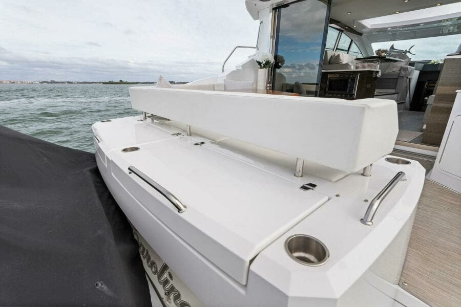 2020 46 Cruisers Cantius - Sweet Caroline - Cockpit Grill