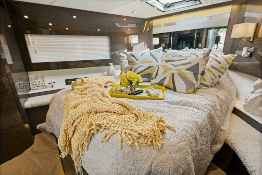 2020 46 Cruisers Cantius - Sweet Caroline - VIP Stateroom