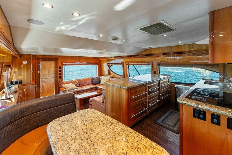 2007 Hatteras 64C - CHUPACBRA