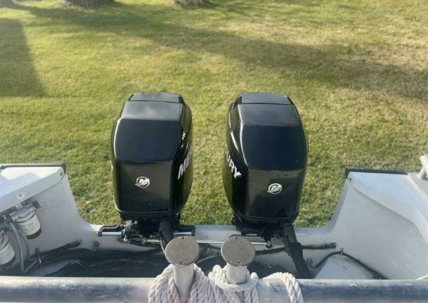 1990 Boston Whaler Frontier