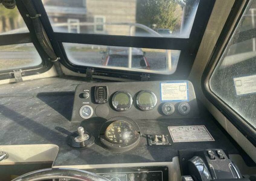 1990 Boston Whaler Frontier