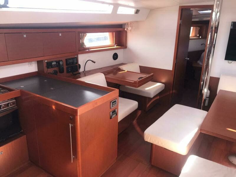 2014 Beneteau Oceanis 48