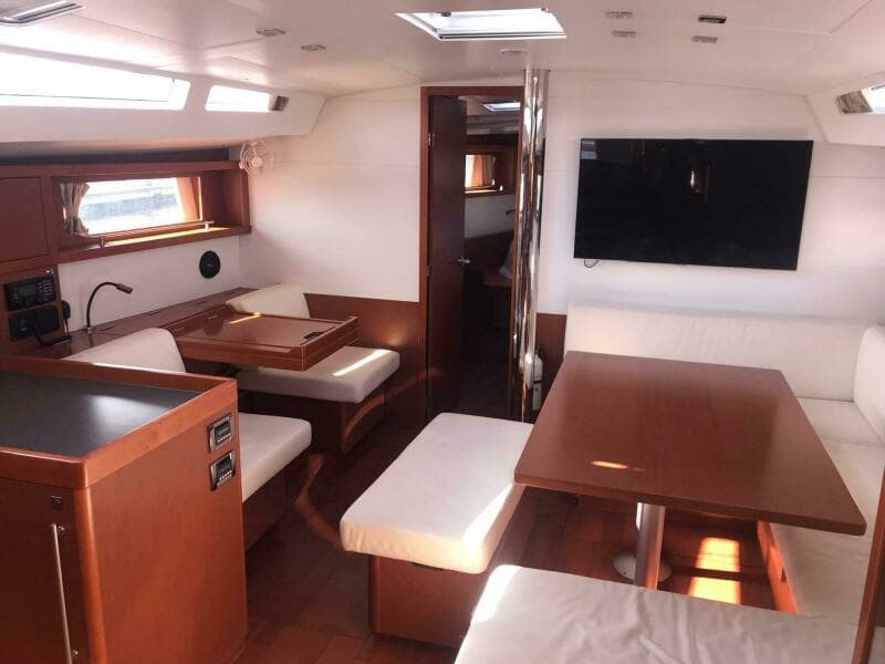 2014 Beneteau Oceanis 48