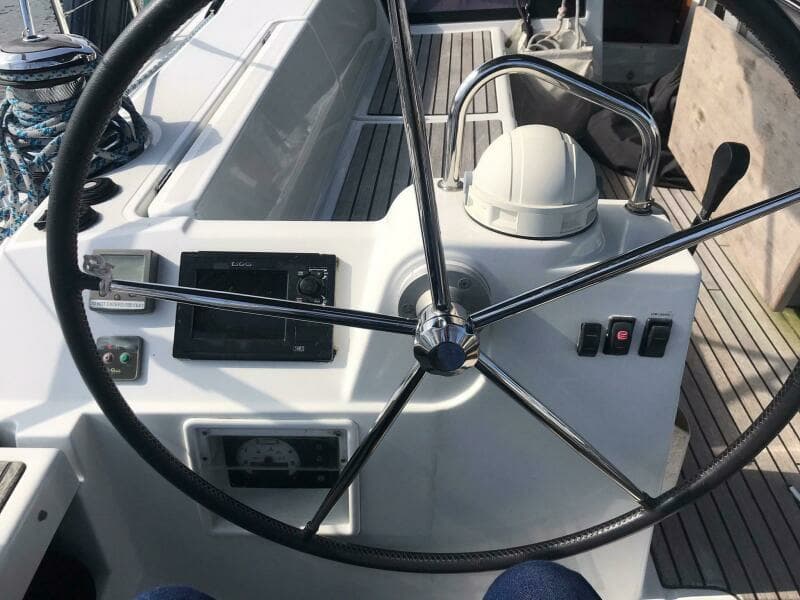 2014 Beneteau Oceanis 48