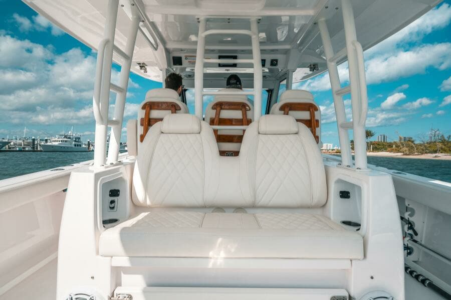 2022 Everglades 395CC