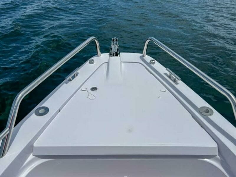 2024 Axopar 37XC CROSS CABIN