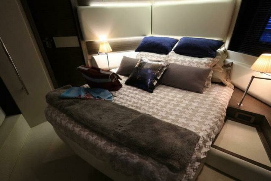 2017 Azimut 60 FLYBRIDGE