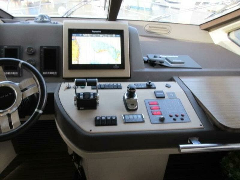 2017 Azimut 60 FLYBRIDGE