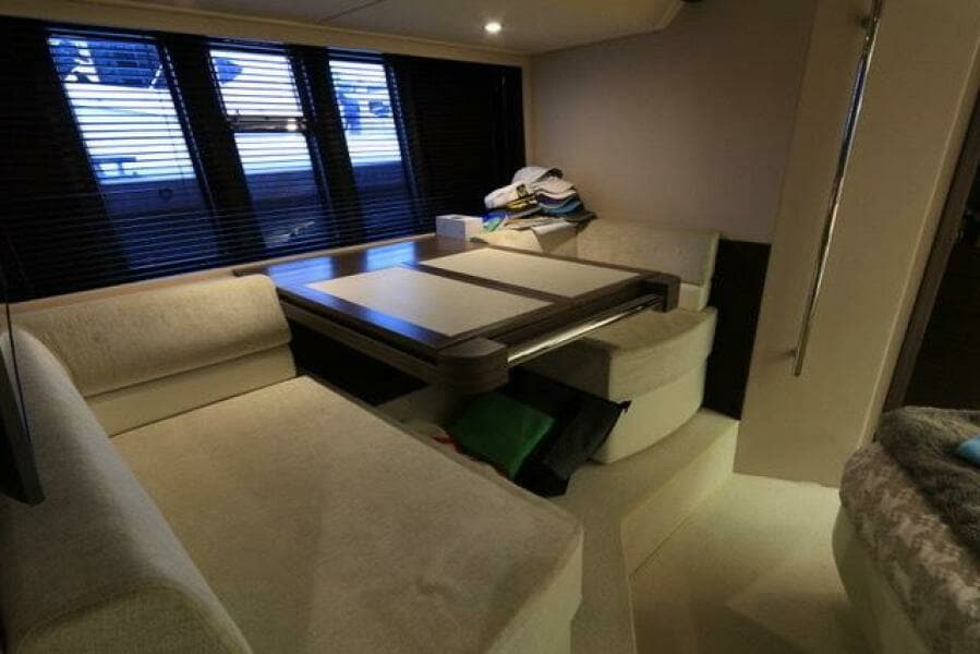 2017 Azimut 60 FLYBRIDGE