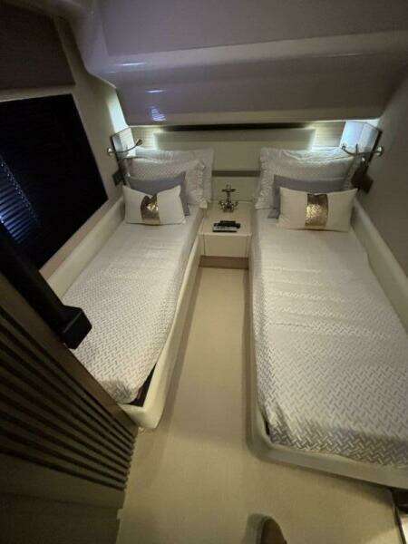 2017 Azimut 60 FLYBRIDGE